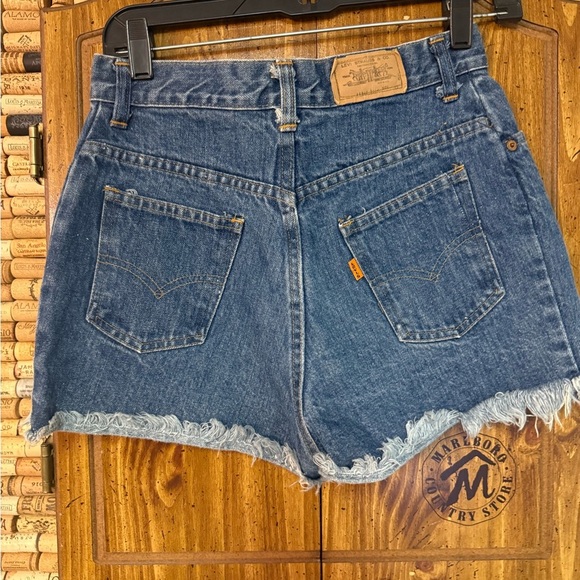 Vintage Levi’s Orange tab cotton high rise raw hem shorts size 13 - Picture 3 of 7